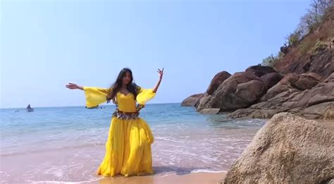 Nora Fatehis Sizzles In Sexy Arabic Dance For Saad Lamjarreds Gazali