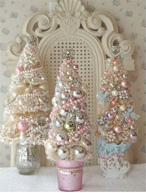 30 Breathtaking Shabby Chic Christmas Decorating Ideas All About
