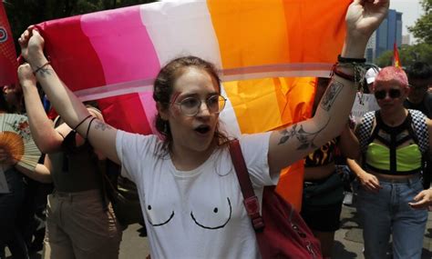 mexican lesbians trans women rally for rights in 2nd ‘marcha lencha la prensa latina media
