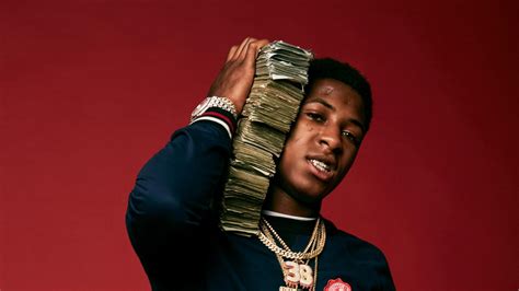 Найдите больше постов на тему young boy. NBA Youngboy In Red Background With Money Bundle On Neck ...