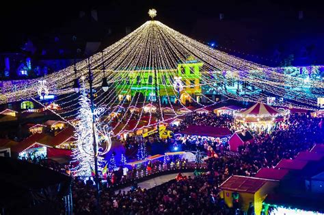 S a deschis Târgul de Crăciun de la Sibiu RoMedia