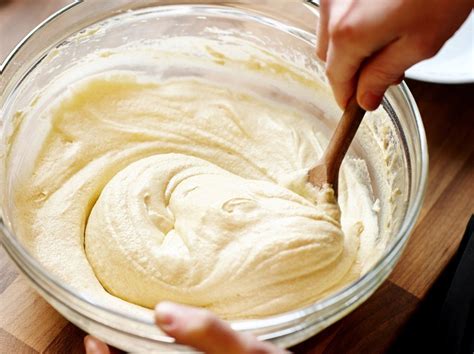 Eier nach und nach zugeben und jeweils 1 minute unterrühren. Kult-Rezept: Kennen Sie noch Hermann? (mit Bildern ...