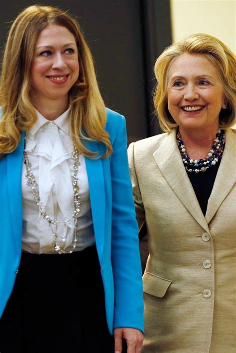 17 hillary clinton hillary diane rodham clinton is an american politician who was a democratic presidential candidate in the 2008 and 2016 elections. Chelsea Clinton Jung - Hillary Clinton And Daughter ...