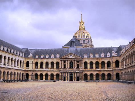 Musee De Larmee Hôtel National Des Invalides Paris France