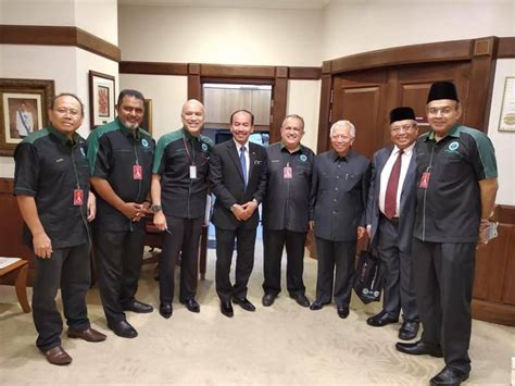 Permohonan pembantu rumah asing perempuan yang bukan dari negara sumber. Blog Rasmi PPIM: 4666) KUNJUNGAN HORMAT PENGURUSAN ...