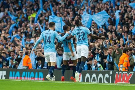 La Composition De Manchester City Aymeric Laporte Et Benjamin Mendy