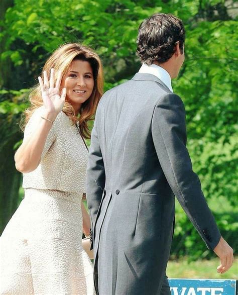 Look at how deeply these two. Beautiful Mirka Federer 2017 | Roger federer family, Roger ...