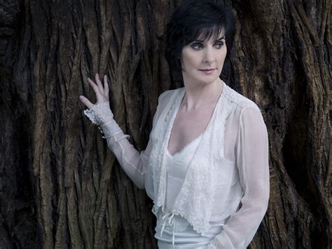 Enya Photo Gallery 30 High Quality Pics Of Enya Theplace