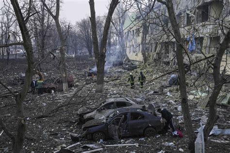 War In Ukraine The Fence Around Mariupol Is Narrowing Humanitarian