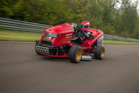 Worlds Fastest 150mph Lawnmower Manlife