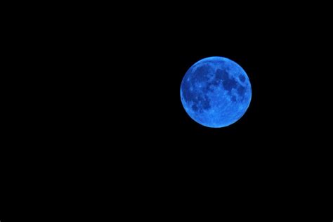 57 просмотров • 17 янв. nikon d5100 photography: a once in a blue moon shot (cropp ...