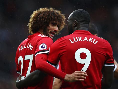 L'ancienne légende du club, ryan giggs, s'en est pris à l'international belge. Manchester United duo Romelu Lukaku and Marouane Fellaini ...