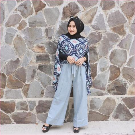 Maybe you would like to learn more about one of these? 35+ Ide Celana Kulot Plisket Ootd Hijab Pantai Kulot - For ...