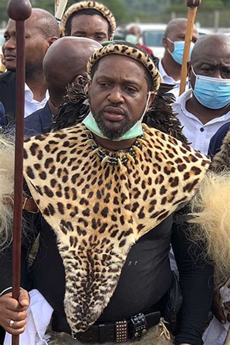 Misuzulu Zulu Devient Le Nouveau Roi Des Zoulous Et Craint Pour Sa Vie