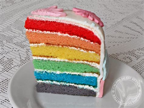 Su uno dei pezzi di torta scriverò il nome della tua principessa. RAINBOW CAKE (TORTA ARCOBALENO) - ITALIANS DO EAT BETTER