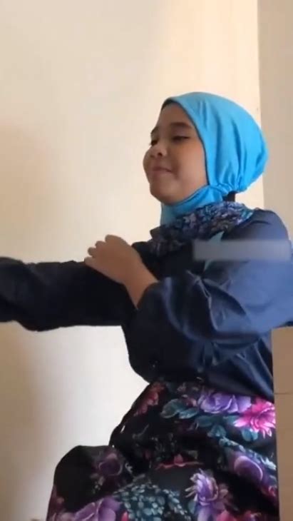Bokep Indo Jilbab Biru Cantik Puasin Nafsu Selingkuhan Siapintisu