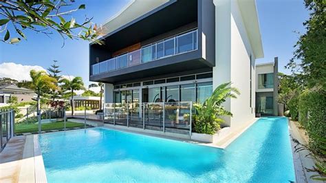 Luxury Sanctuary Cove Residence To Be Sold To Reimburse Investors