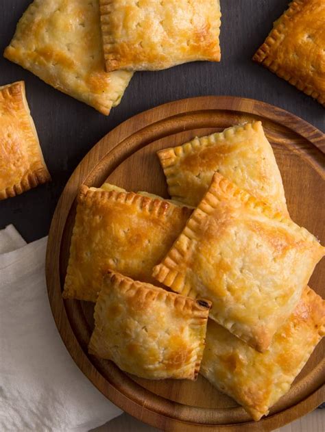 The velvety sauce mixed with vegetables; individual chicken pot pie with puff pastry