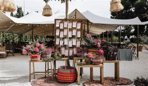 Contamos con fincas para realizar bodas y celebraciones en alicante, ofrecemos todas comodidades para una celebración única al aire libre y entre nuestros a continuación podéis ver algunas imágenes de bodas reales en nuestra finca. Menús para bodas en finca El Llimonar - Alicante - Catering Ya