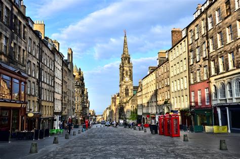 Edinburgh The Heart Of Scotland Amazing Places The Travel Enthusiast