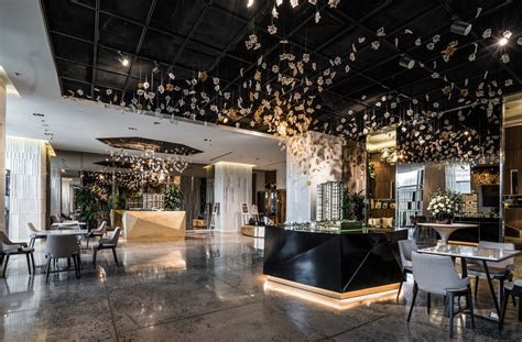 Spread over eight levels, visitors are treated to a unique shopping experience at over 300 retail, f&b and entertainment stores, and six luxury brands duplex units. CapitaLand Lounge, Vietnam By PADEE on Behance
