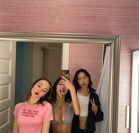 Olivia Rodrigo W Friends In 2021 Call My Friend Her Music Liv