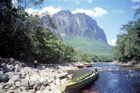 Nacional, the portuguese and spanish word for national, may refer to: Parque Nacional Canaima - Turismo.org