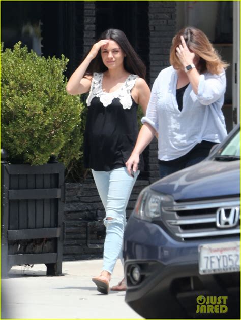 Pregnant Mila Kunis Puts Her Tiny Baby Bump On Display Photo 3694421