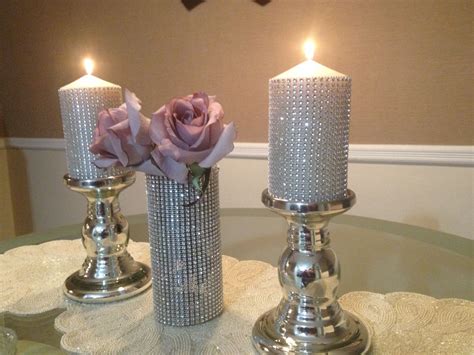 Pin By Mayda Navarro On Tablescapes Chairs Flowers And Decor Bling