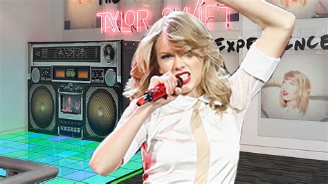 Taylor Swift Shakes It Off At Her Own Grammy Museum Exhibit Youtube