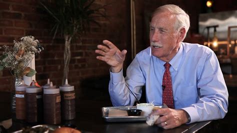 At The Table Sen Angus King Builds Senate Friendships With Bbq Youtube