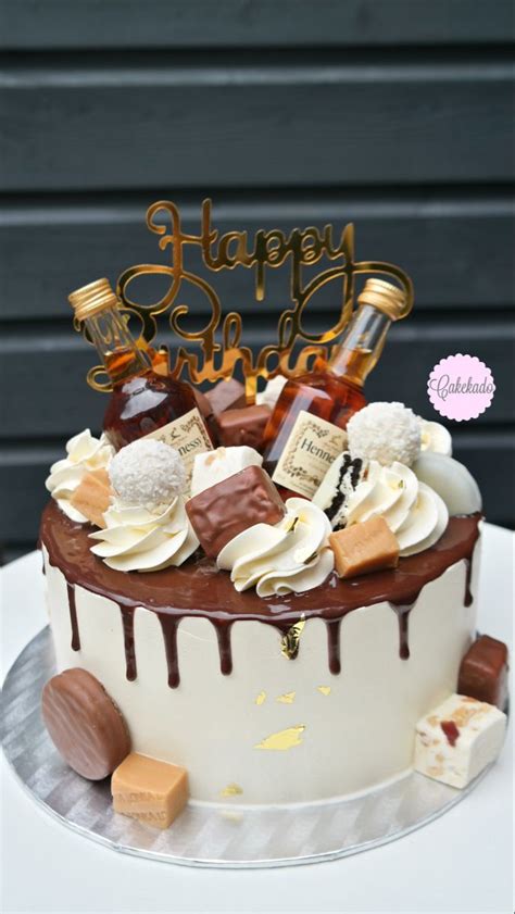 Hennessy Mens Birthday Cake With Liquor Bottles 62 Cake Liquor Ideas