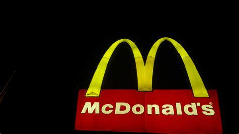 Couple Sentenced For Oral Sex In Mcdonald S Drive Thru Huffpost Latest News