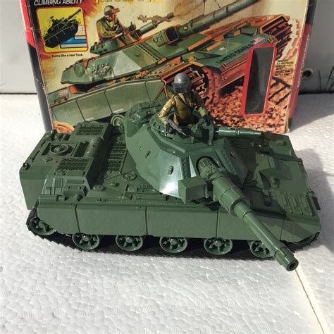 Gi joe retaliation ultimate firefly 2012 brand new moc hasbro with hiss drone. GI JOE BATTLE TANK - Boutique Univers Vintage