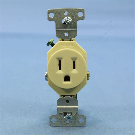 Hubbell Ivory Residential Single Outlet Receptacle Nema 5 15r 15a 125v