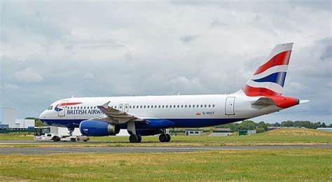 British Airways Captain Is Held At Gunpoint And Stabbed During