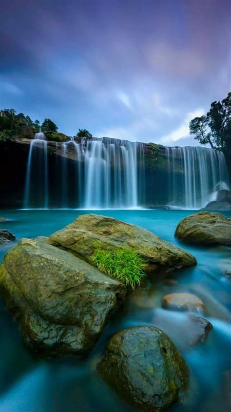 Pin By Fatima Limbada On Waterfalls Waterfall Pictures Waterfall Natural Waterfalls