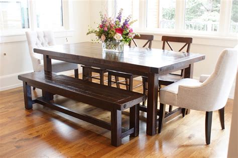 Fold away chairs and tables are available for smaller dining rooms and kitchens. Provençal Dining Table / Liken Woodworks