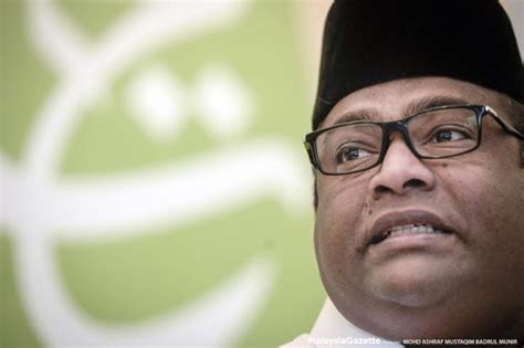 In a statement issued by tabung haji group public affairs and corporate communications division, it was noted that azeez had resigned his position as chairman in the the statement that was released by the group further added that azeez was chosen as a member of the tabung haji board in 2011. Abdul Azeez quits as Tabung Haji chairman
