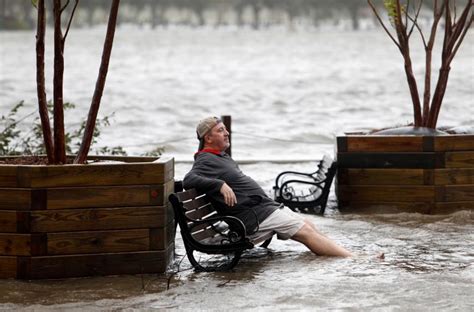 Foto Ganasnya Badai Florence Di Amerika Serikat Tagar