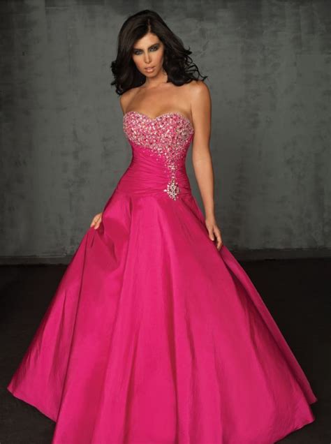 Best 37 Ball Dresses Prom Dresses Formal Dresses Images On Pinterest