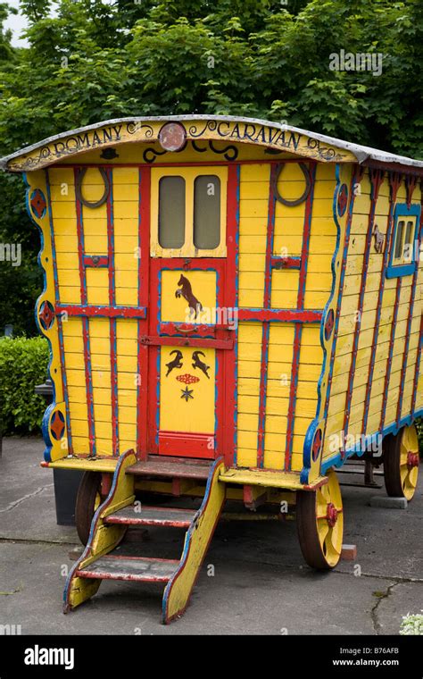 Typical Gypsy Caravan Or Trailer Used In Ireland Stock Photo Alamy