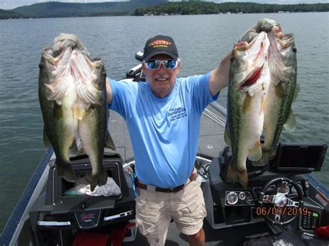 Best Lake Guntersville Bass Fishing Guide And Charter