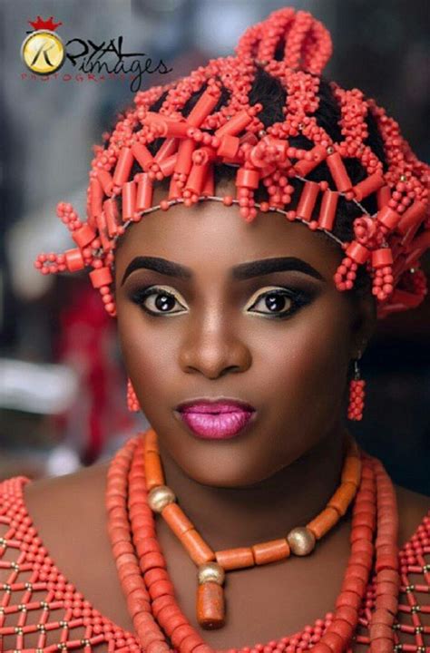 Pin De Ekahnzinga En African Beads Moda Moda Africana Africanas