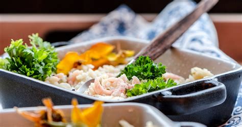 1/2 hingga 1 kg daging (tanaman i: 15 Penanak Nasi Terbaik di Indonesia 2020 - Merk yang ...