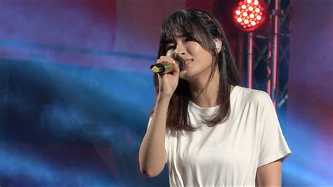 Ā fú), is a taiwanese singer and songwriter. 2017.08.19 鹿港踏暴向前FUN青春 - 鄧福如 (高畫質全程錄影) - YouTube