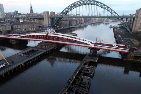 Person Jumps From Newcastle Swing Bridge Into River Tyne Chronicle Live