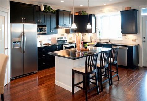 The favorite themes are usually. small,cozy,functional kitchen:) | Kitchen design small ...