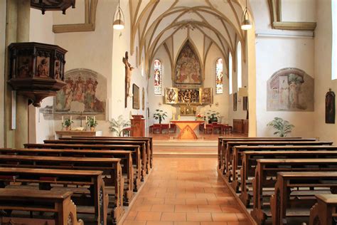 Kontakt sie haben eine frage an uns. Kirche innen | Franziskanerpfarre Lienz