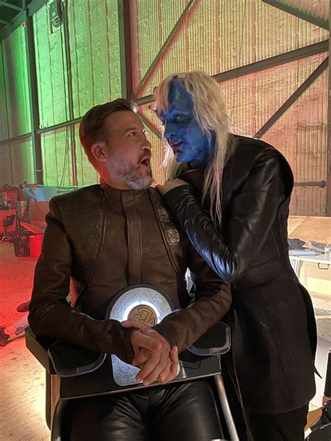 kenneth mitchell and noah averbach katz behind the scenes from star trek discovery 3x12 star